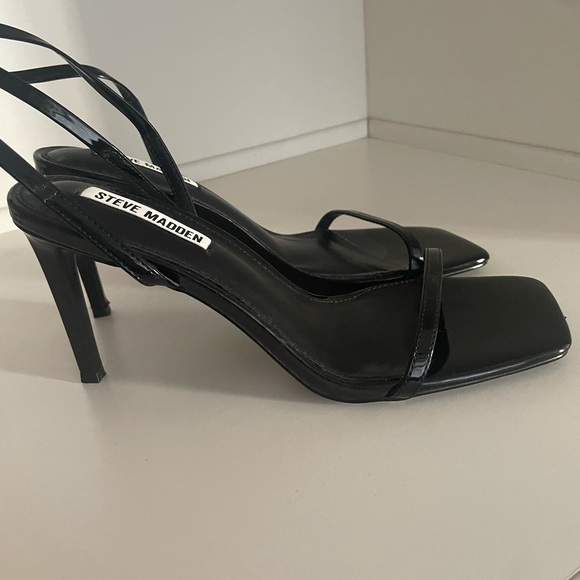 NEW! Steve Madden Passionate Black Patent - Picture 3 of 11